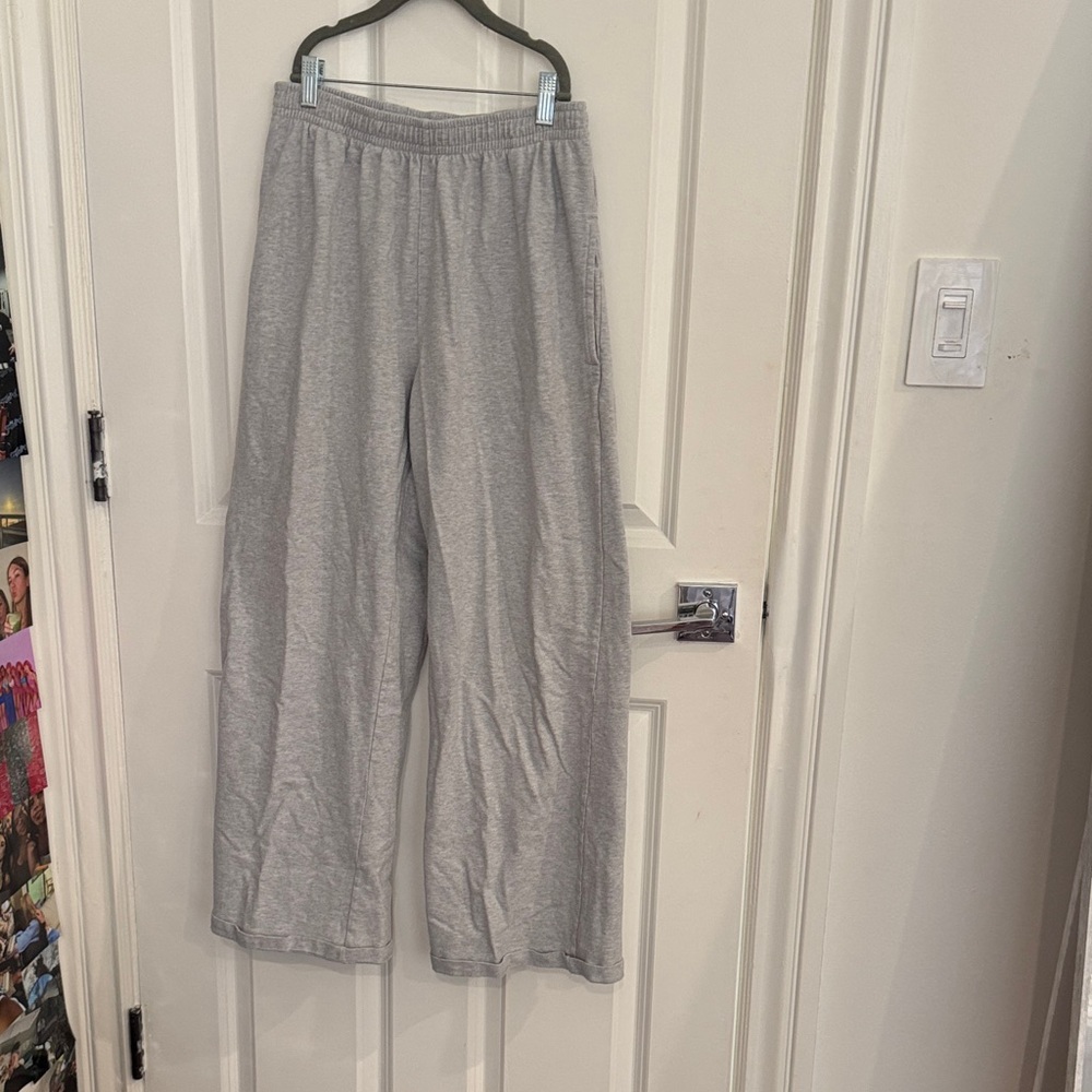 BRANDY MELVILLE sweatpants